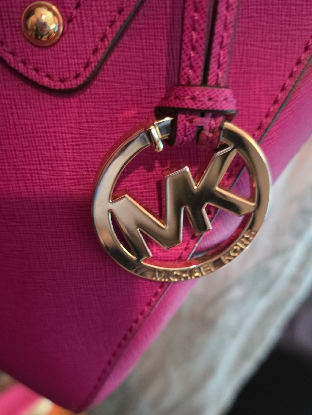 Michael Kors Hot Pink Saffiano Satchel with Gold Hardware - Picture 3 of 10